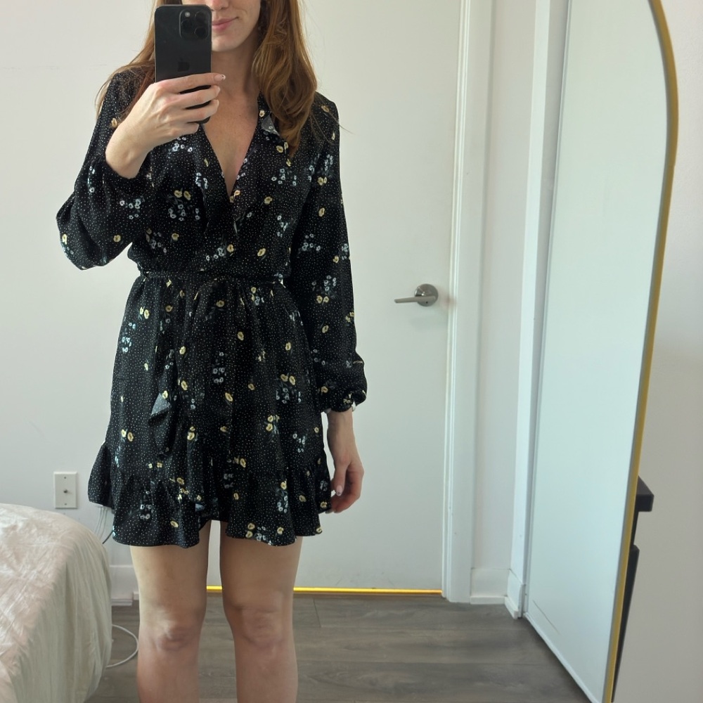 Dynamite long sleeve floral dress